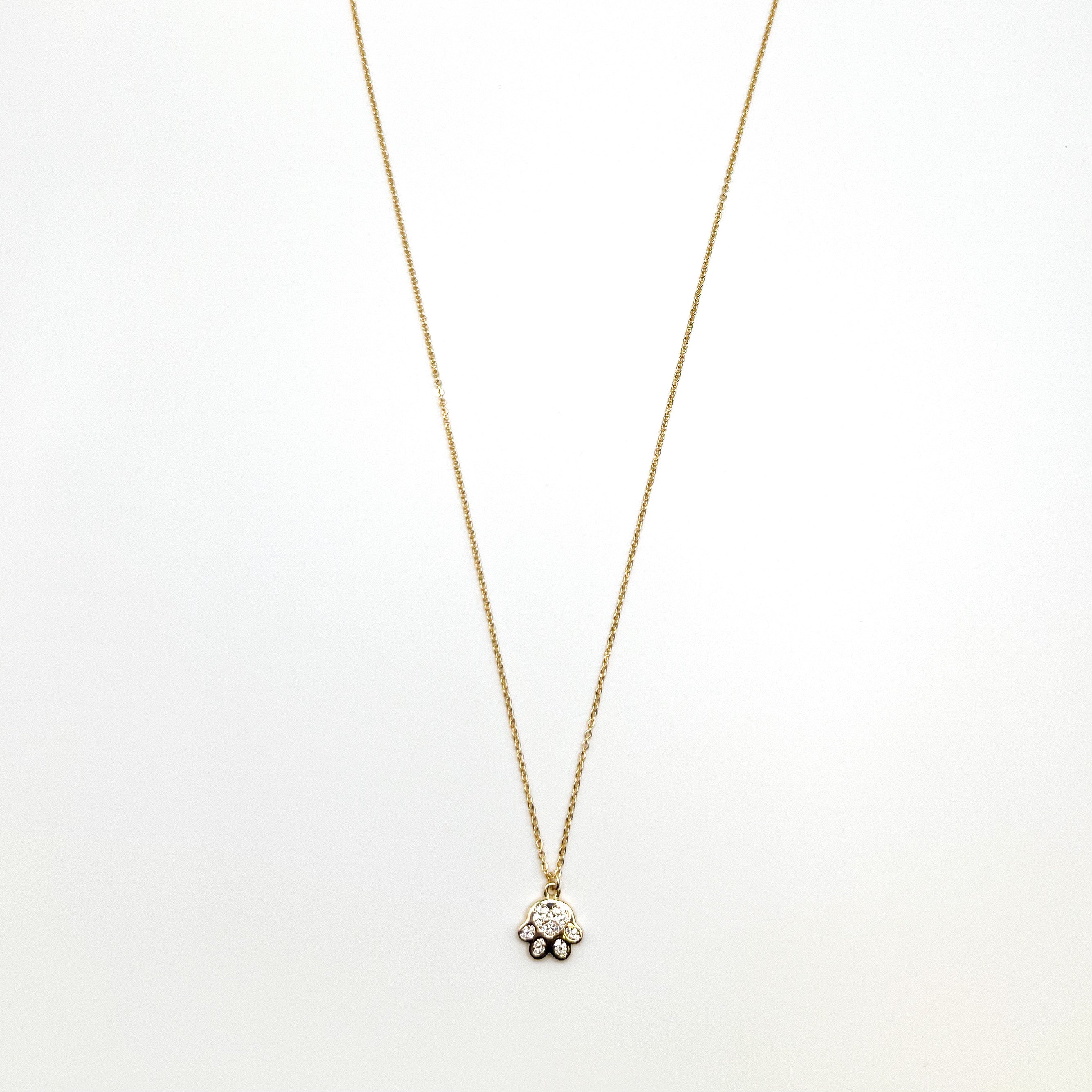 Lola Pendant Necklace